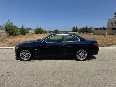 Usata BMW 330 Cabriolet Efficient Dynamics 272 CV (200 kW) 2008 Blu Cabrio