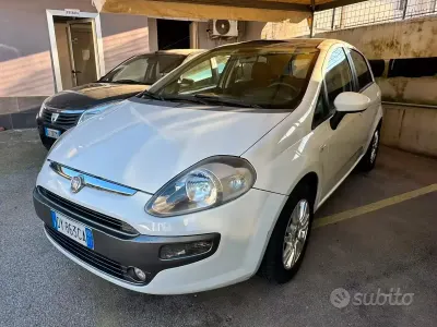 Usata Fiat Punto Evo Active 77 CV (56 kW) 2009 Bianco Utilitaria