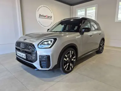 Usata Mini John Cooper Works Countryman 170 CV (125 kW) 2025 Grigio melting silver met. SUV