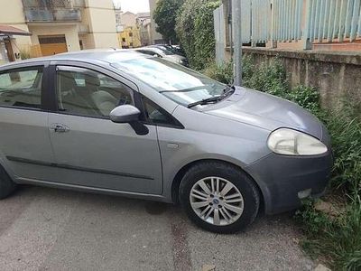 Usata Fiat Grande Punto Emotion 90 CV (66 kW) 2006 Utilitaria