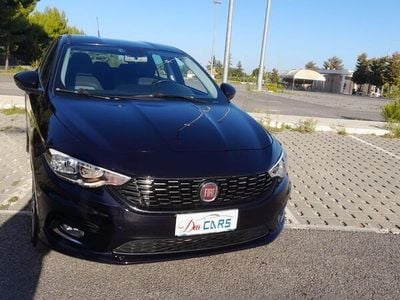 Usata Fiat Tipo Lounge 120 CV (88 kW) 2017 Blu Berlina