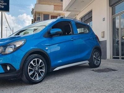 Usata Opel Karl Rocks 73 CV (53 kW) 2018 Blu Utilitaria