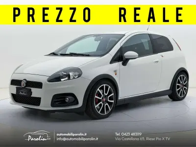 Usata Abarth Grande Punto 155 CV (114 kW) 2008 Bianco pastello Utilitaria