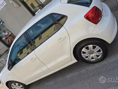 Begagnad VW Polo 50 HK (36 kW) 2014 Vit Sedan