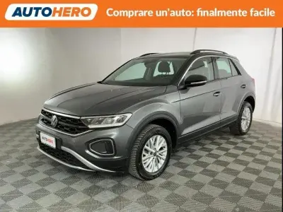 Usata VW T-Roc Life 150 CV (110 kW) 2024 Grigio SUV