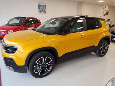 Nuova Jeep Avenger Summit 100 CV (73 kW) 2025 Oro SUV