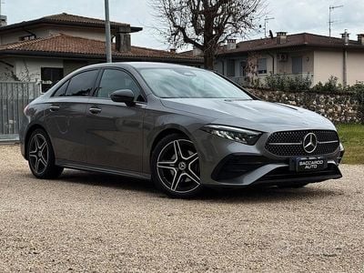 Usata Mercedes A180 Premium 116 CV (85 kW) 2023 Grigio Berlina