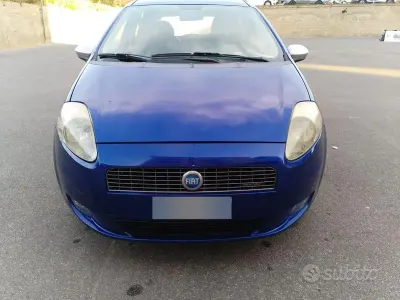 Usata Fiat Grande Punto 90 CV (66 kW) 2007 Blu Utilitaria