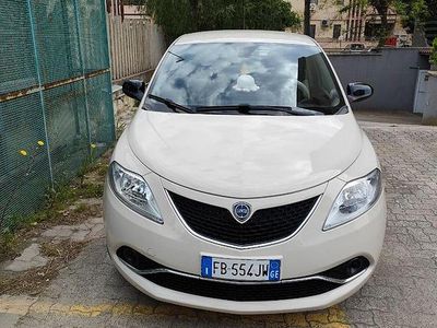 Usata Lancia Ypsilon Gold 2016 Utilitaria