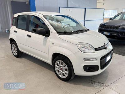Begagnad Fiat Panda Easy 84 HK (61 kW) 2018 Vit Halvkombi