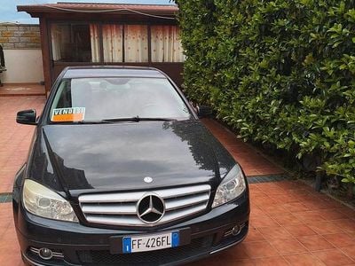 Usata Mercedes C220 170 CV (125 kW) 2009 Nero Berlina