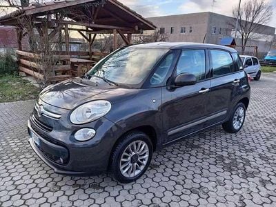 Begagnad Fiat 500L Lounge 84 HK (61 kW) 2013 Grå Minibuss