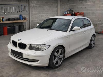 Usata BMW 118 Coupé Efficient Dynamics 2009 Bianco Coupé