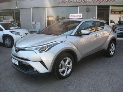 Usata Toyota C-HR Lounge 116 CV (85 kW) 2017 Argento SUV