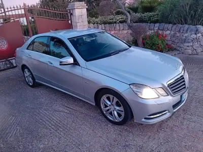 Begagnad Mercedes E350 Avantgarde 231 HK (169 kW) 2011 Silver Sedan