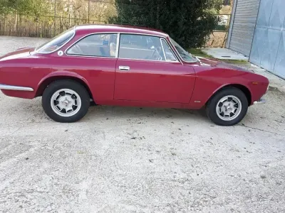 Usata Alfa Romeo Alfetta GT/GTV Veloce 108 CV (79 kW) 1975 Rosso Coupé