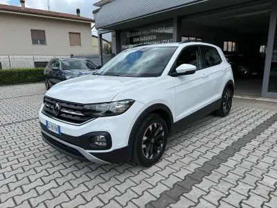 Usata VW T-Cross Advance 110 CV (80 kW) 2021 Bianco SUV