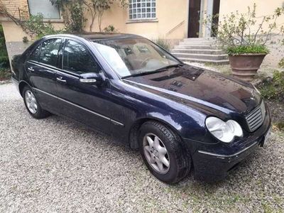 Mercedes C200