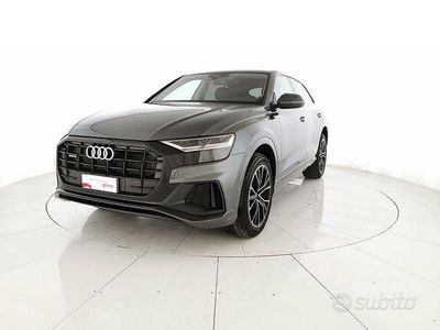 Grigio Usata 2021 Audi Q8 Sport SUV | 49.900 € (Buon prezzo)