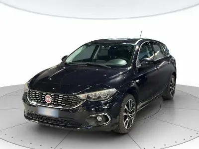 Usata Fiat Tipo Lounge 95 CV (69 kW) 2018 Nero Berlina