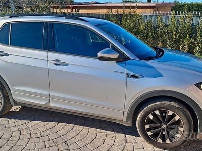 Usata VW T-Cross 95 CV (69 kW) 2023 Grigio SUV