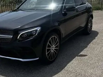 Usata Mercedes GLC250 Premium 204 CV (150 kW) 2019 Nero SUV
