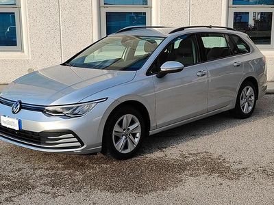 Usata VW Golf VIII 116 CV (85 kW) 2021 Argento Station wagon