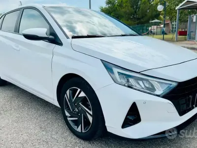 Usata Hyundai i20 84 CV (61 kW) 2022 Bianco Utilitaria