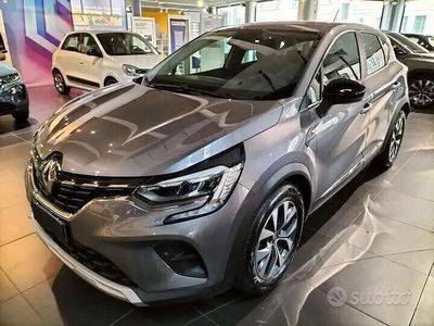 usata Renault Captur TCe 12V 100 CV GPL Zen AUTOCARRO