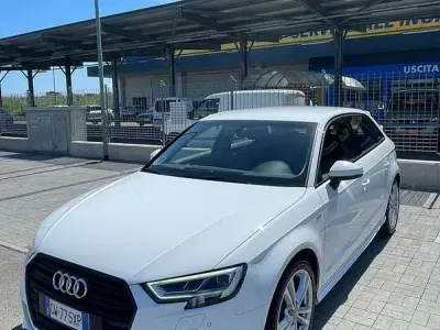 Usata Audi A3 S-Line 150 CV (110 kW) 2019 Bianco Berlina