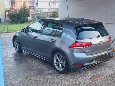 Usata VW Golf VII R-line 150 CV (110 kW) 2018 Grigio Berlina