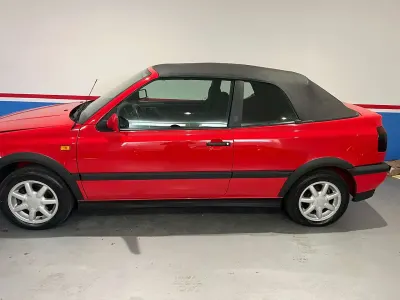 Usata VW Golf Cabriolet 90 CV (66 kW) 1995 Rosso Cabrio