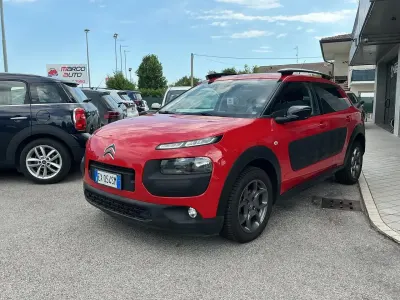 Usata Citroën C4 Shine Edition 92 CV (67 kW) 2014 Rosso SUV