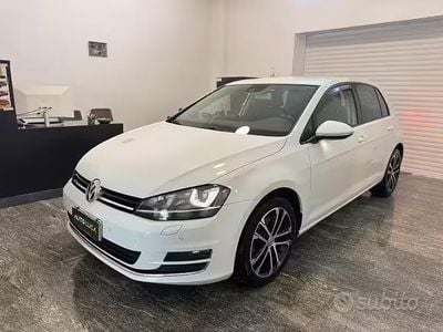 Używany VW Golf VII Allstar 116 KM (85 kW) 2017 Biały Sedan/Limuzyna