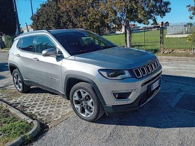 Usata Jeep Compass Limited 140 CV (102 kW) 2019 Argento SUV
