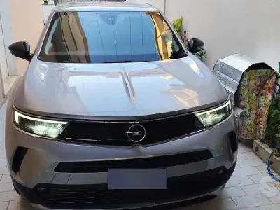 Usata Opel Mokka-e Elegance 56 kW (77 CV) 2023 Grigio SUV