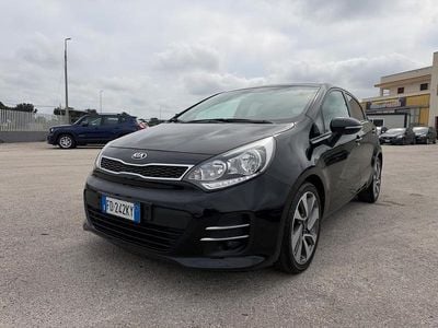 Usata Kia Rio 90 CV (66 kW) 2016 Nero Utilitaria