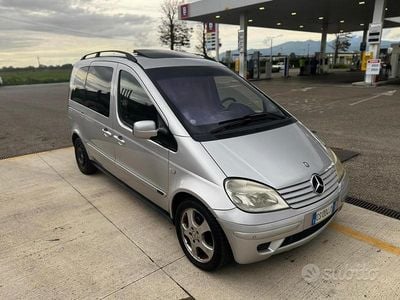 Usata Mercedes Vaneo 91 CV (66 kW) 2004 Grigio Monovolume