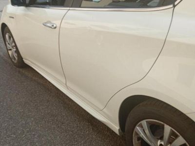 Usata Alfa Romeo Giulietta 105 CV (77 kW) 2012 Bianco Utilitaria