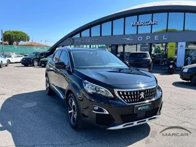 Usata Peugeot 3008 Allure 131 CV (96 kW) 2020 Nero SUV