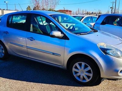 Usata Renault Clio II 58 CV (42 kW) 2010 Grigio Berlina