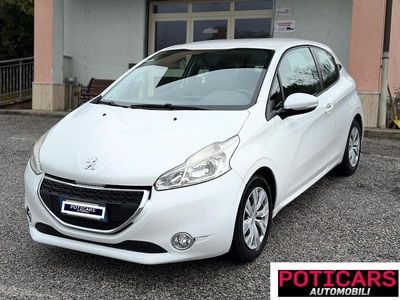 Begagnad Peugeot 208 Access 91 HK (66 kW) 2015 Vit Halvkombi