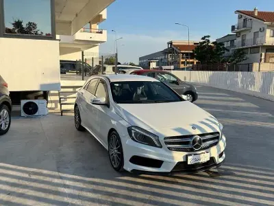 Usata Mercedes A180 Premium 109 CV (80 kW) 2015 Bianco Berlina