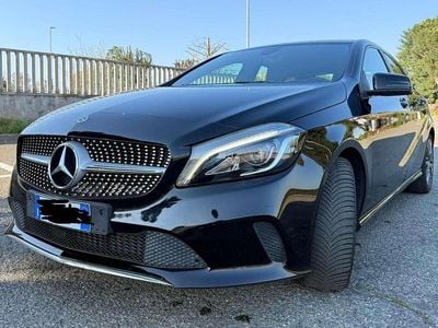 Usata Mercedes A180 109 CV (80 kW) 2017 Nero Berlina