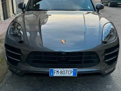 Usata Porsche Macan Turbo Performance Package 440 CV (323 kW) 2017 SUV