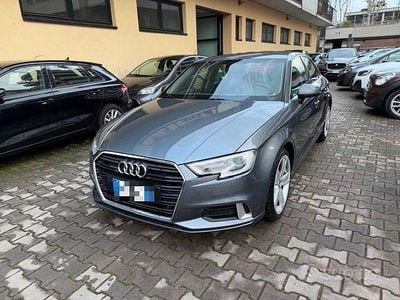 Usata Audi A3 116 CV (85 kW) 2017 Grigio scuro Berlina