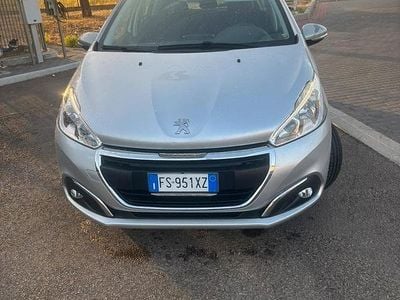 Usata Peugeot 208 Active 75 CV (55 kW) 2019 Grigio Utilitaria