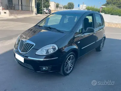 Usata Lancia Musa Gold 95 CV (69 kW) 2011 Nero Monovolume