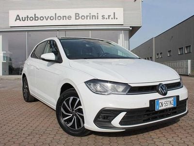 Usata VW Polo Life 95 CV (69 kW) 2023 Pure white Utilitaria