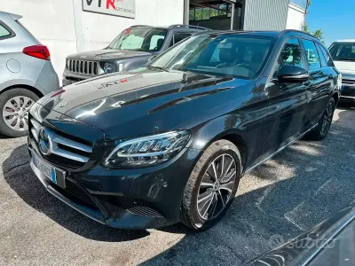 Usata Mercedes C220 Premium 160 CV (117 kW) 2019 Nero Station wagon